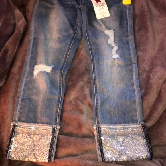 Jeans - Picture 1 of 2